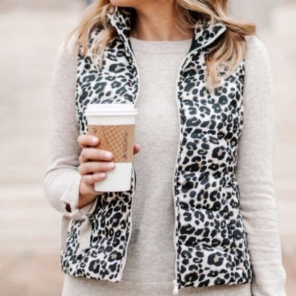 LOFT leopard print puffer vest size S - Picture 2 of 10